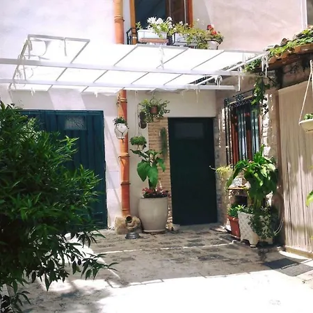 Cortile Suez *